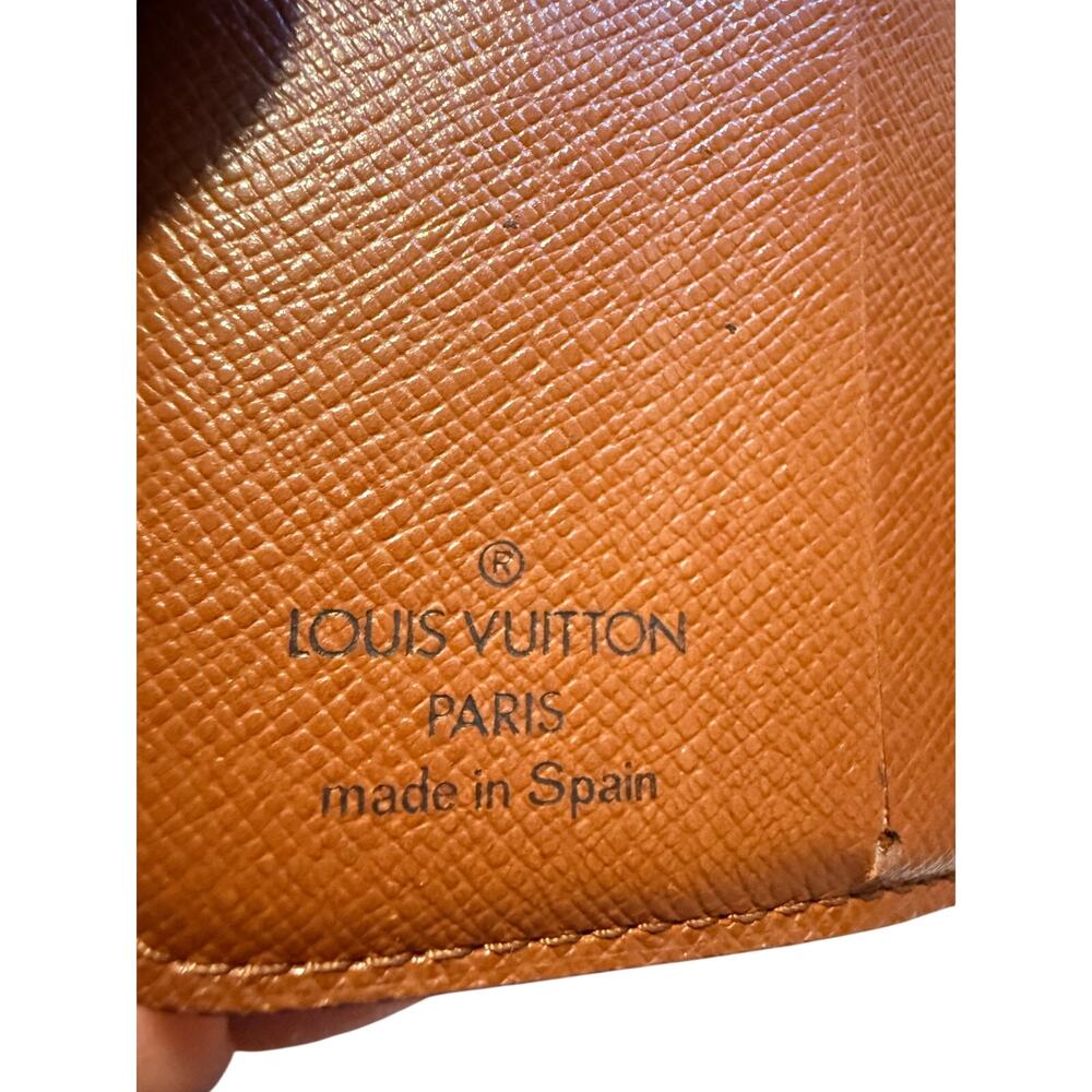 Louis Vuitton Monogram Compact Wallet - Picture 2 of 11